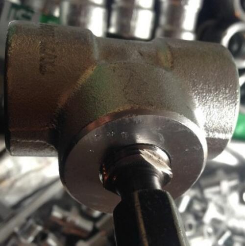 Forged-threaded-tee